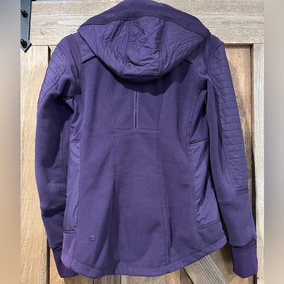 Lululemon RARE ๐ฆ DEEP ZINFANDEL Fleecy Keen Jacket EUC NO FLAWS size 8 - Picture 12 of 16